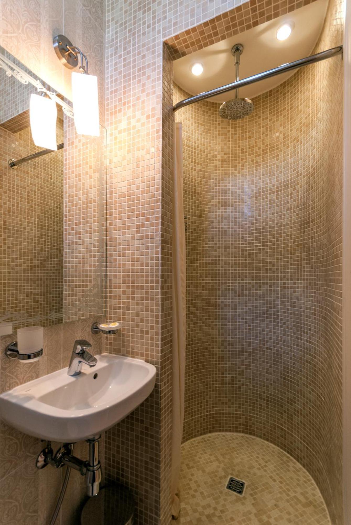 Villa Stanislavskyi Hotel إلفيف الغرفة الصورة